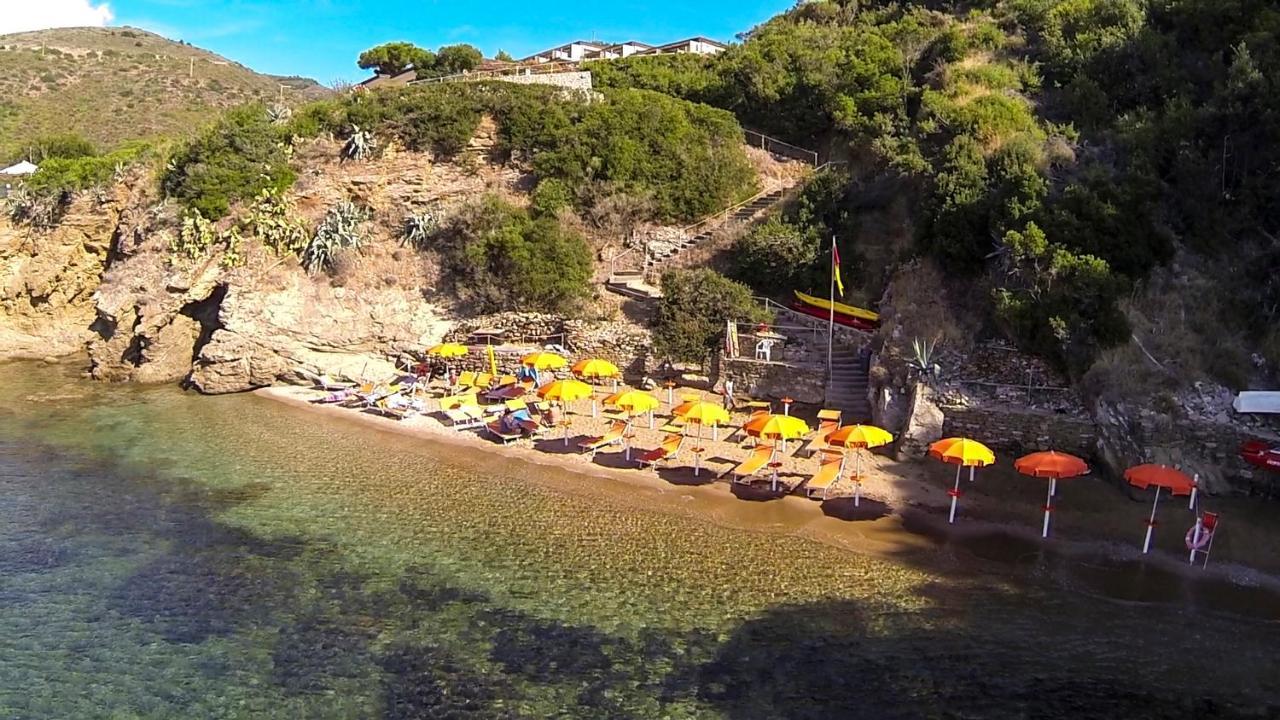Hotel Dino كابوليفيري المظهر الخارجي الصورة